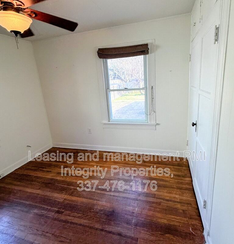 418 Delgado Dr - Photo 6 of 13