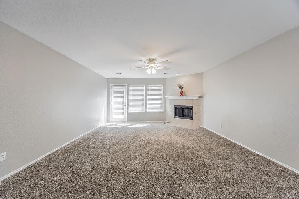 2831 Grandview Dr - Photo 5 of 36