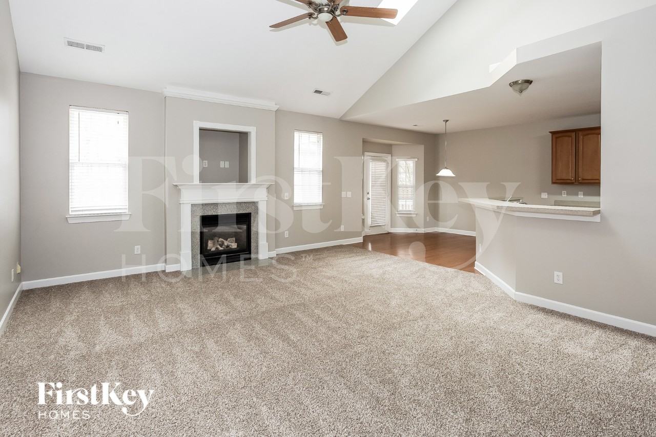 1504 Aries Ln - Photo 6 of 19