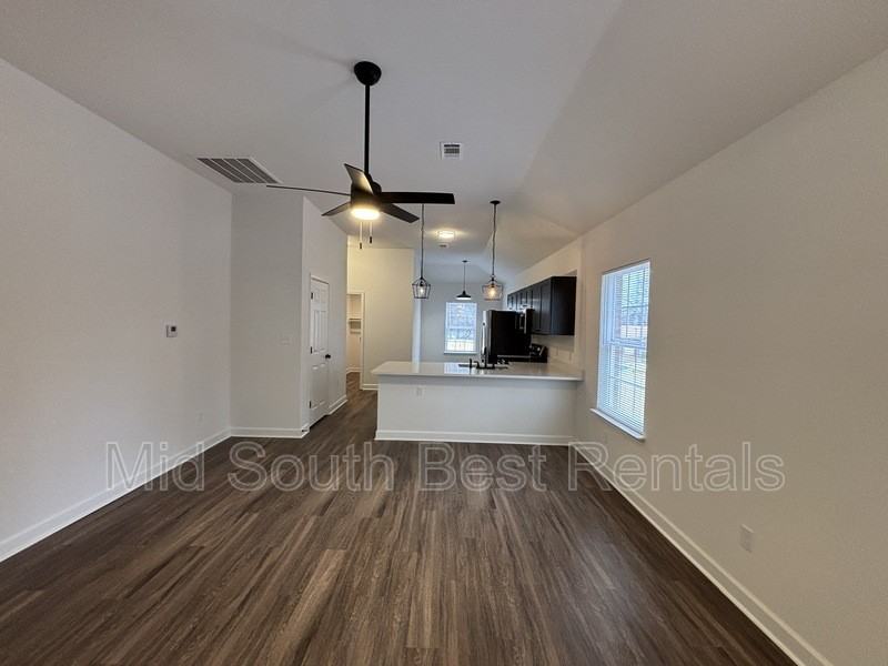 1000 Rice St - Photo 4 of 15