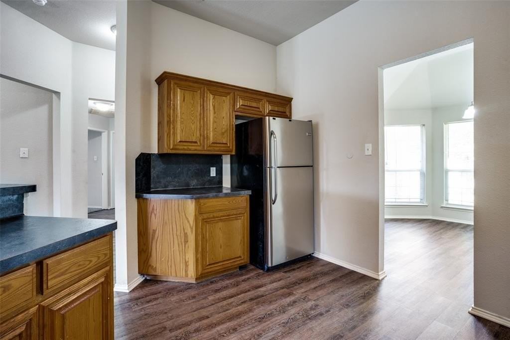 4624 Wheatland Dr - Photo 4 of 16