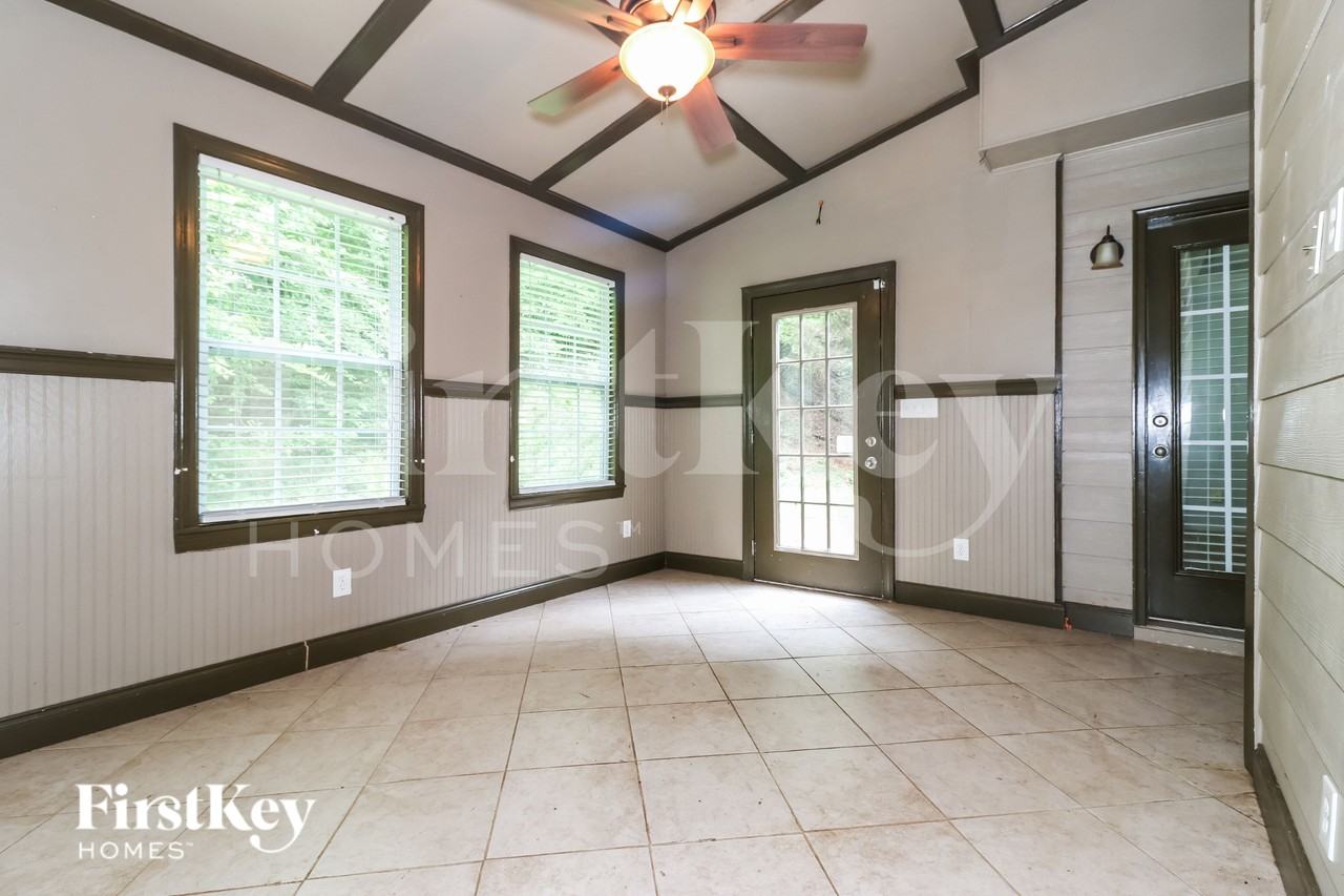 1335 Enclave Way - Photo 6 of 16