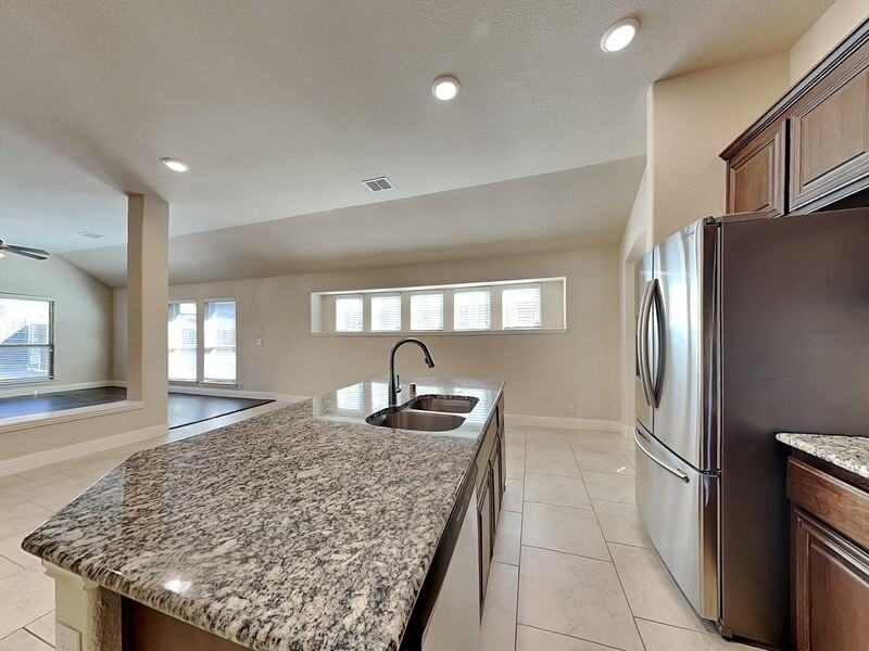 1517 Yellowthroat Dr - Photo 6 of 27