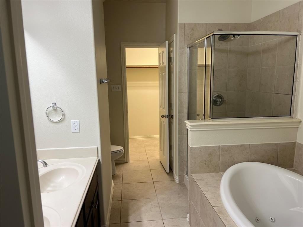 1412 Carver Ln - Photo 5 of 15