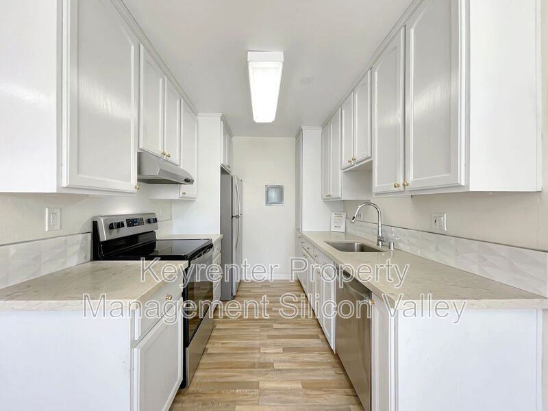 3013 Magliocco Dr #6 - Photo 7 of 14