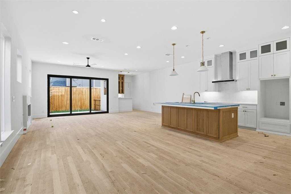 5626 Martel Ave - Photo 4 of 8