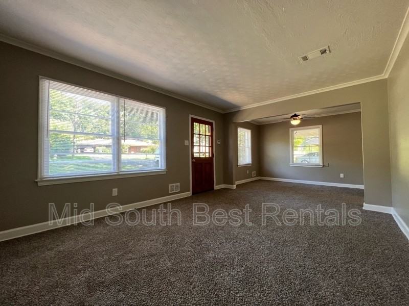 1559 Jay Cv - Photo 2 of 8