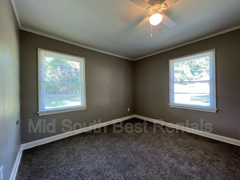 1559 Jay Cv - Photo 4 of 8