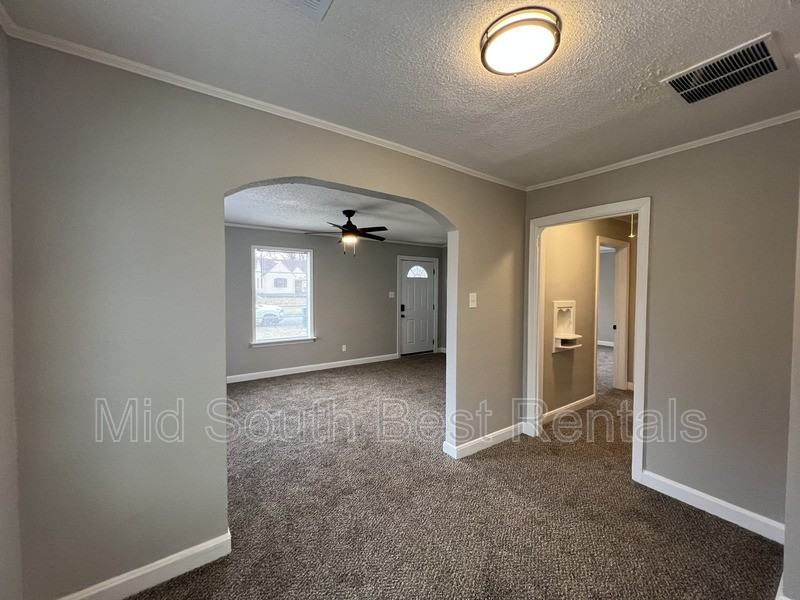 1871 Valley Blvd - Photo 2 of 13