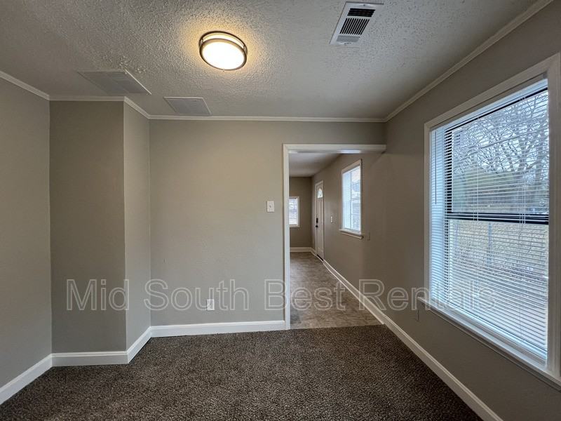 1871 Valley Blvd - Photo 7 of 13