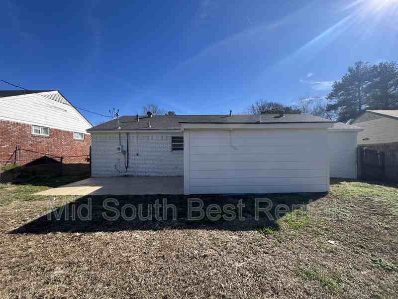 4373 Deerland St - Photo 3 of 3