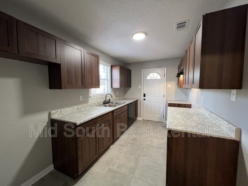 4287 Knight Arnold Rd - Photo 4 of 15