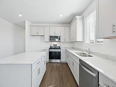 2440 Limerick Dr - Photo 3 of 11