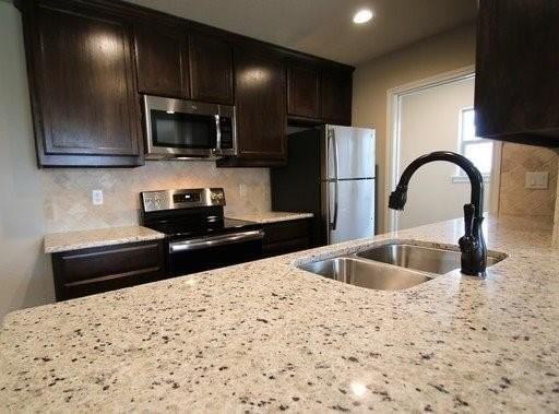 160 Crossbow Ct - Photo 3 of 22