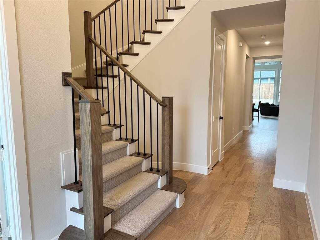 2730 Starwood Dr - Photo 3 of 25