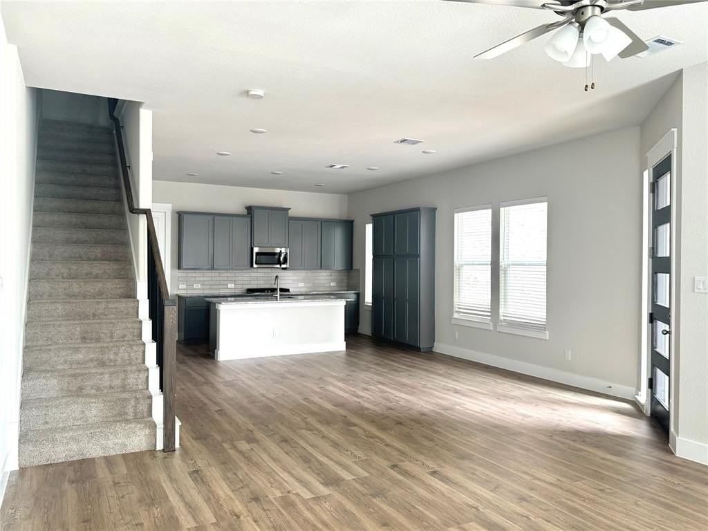 813 Meadowcrest Dr - Photo 5 of 29