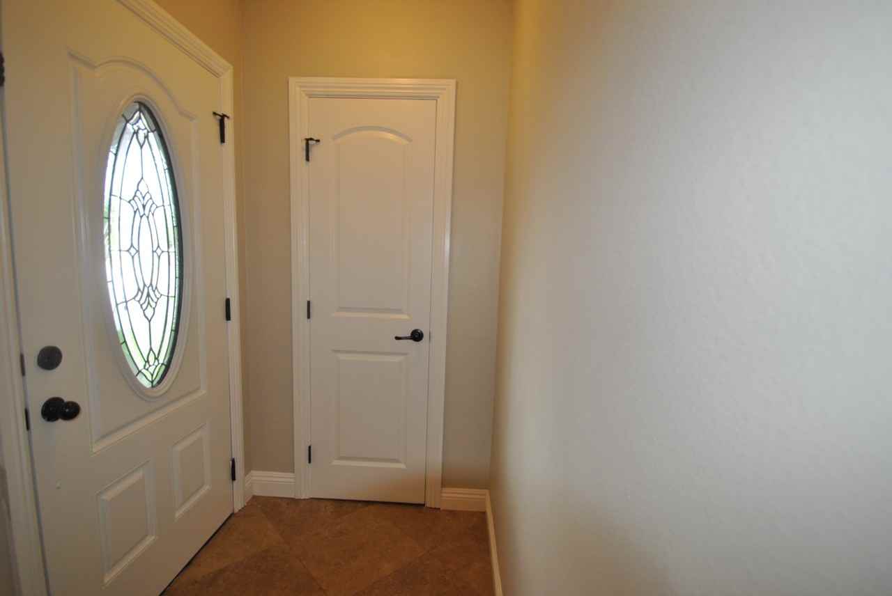 7833 Gretna Ave - Photo 2 of 15