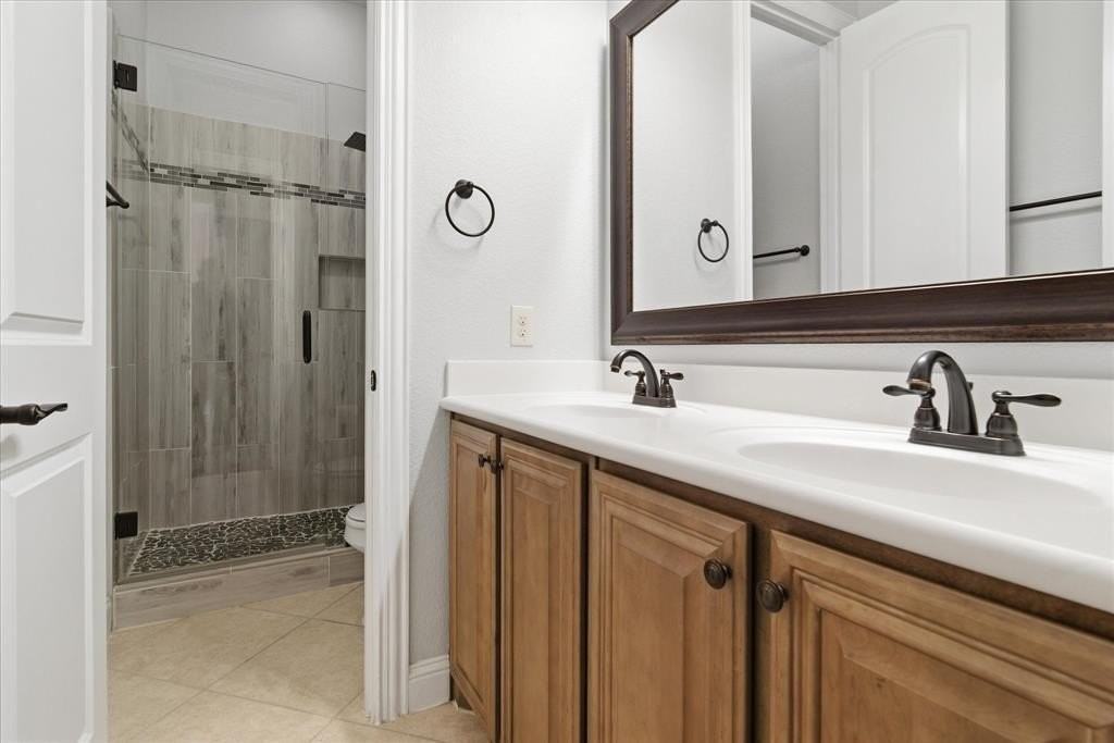 2324 Lynbridge Cir - Photo 7 of 16