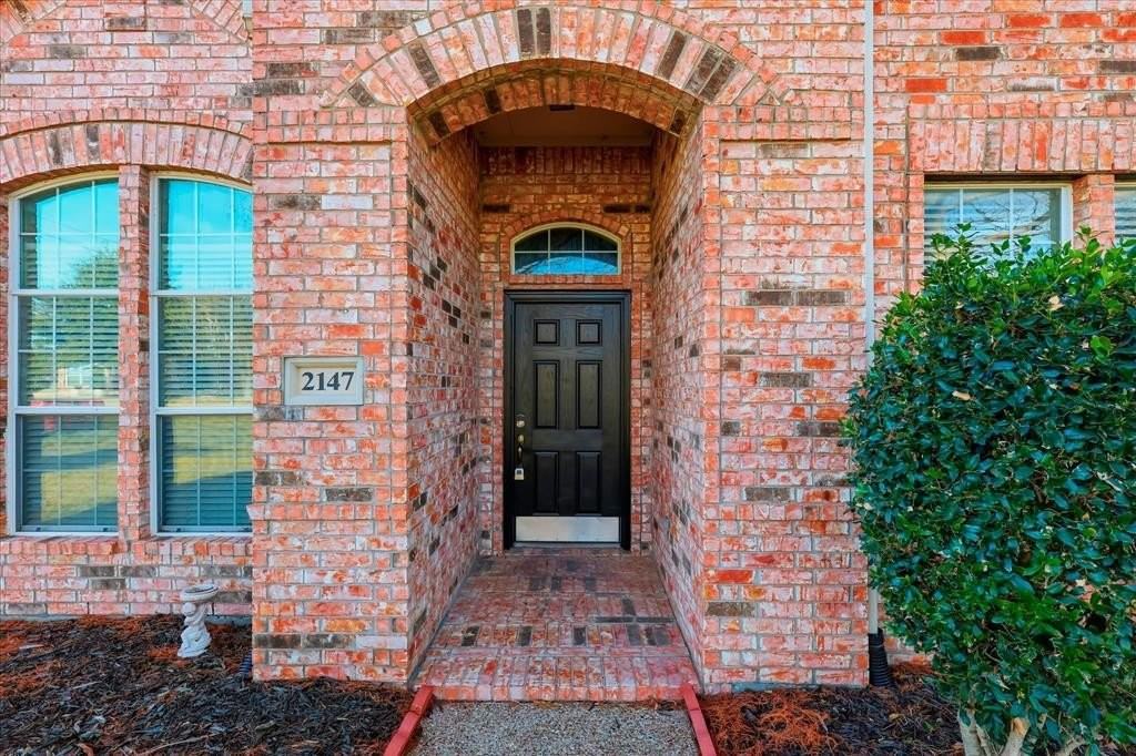 2147 Hunt Club Trl - Photo 4 of 27