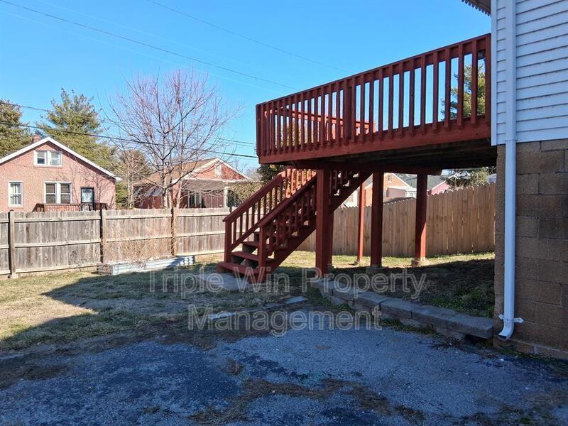 313 Carthage Ave - Photo 7 of 50