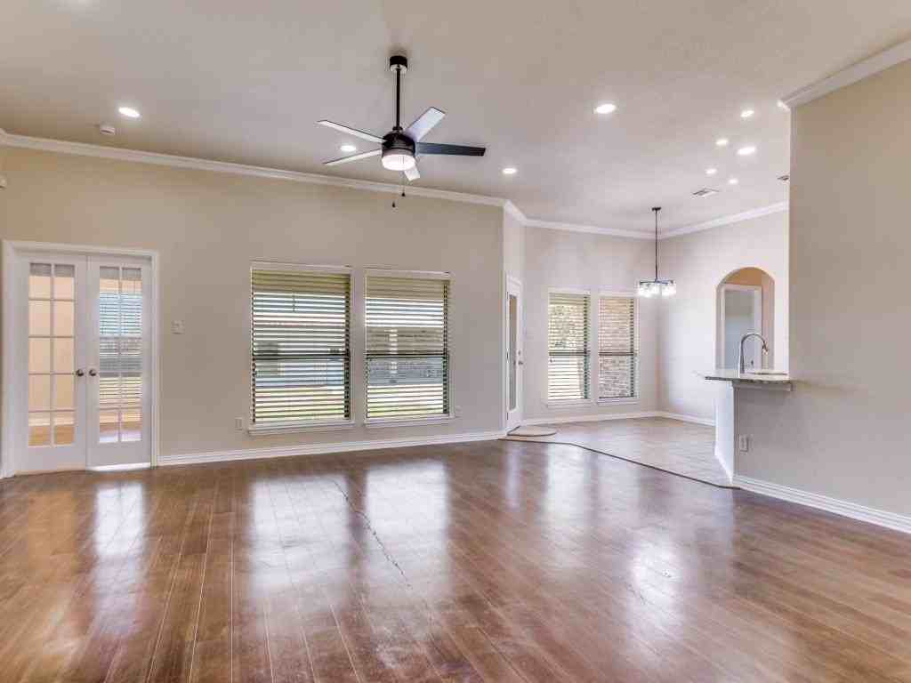 105 Yeary Ln - Photo 7 of 25