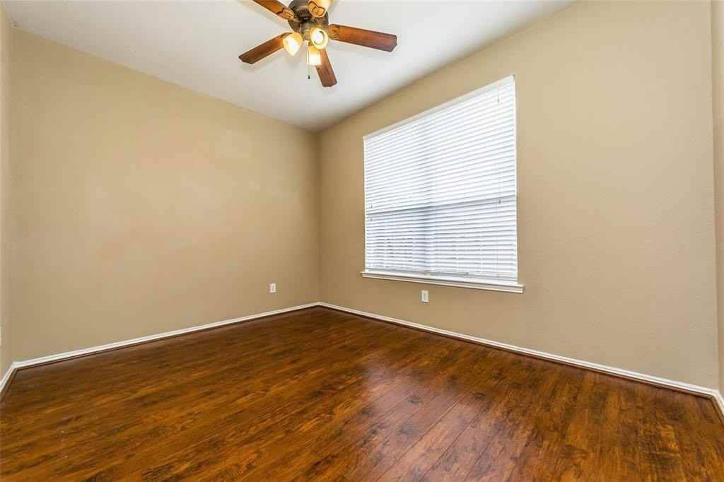 413 Sunrise Dr - Photo 6 of 23