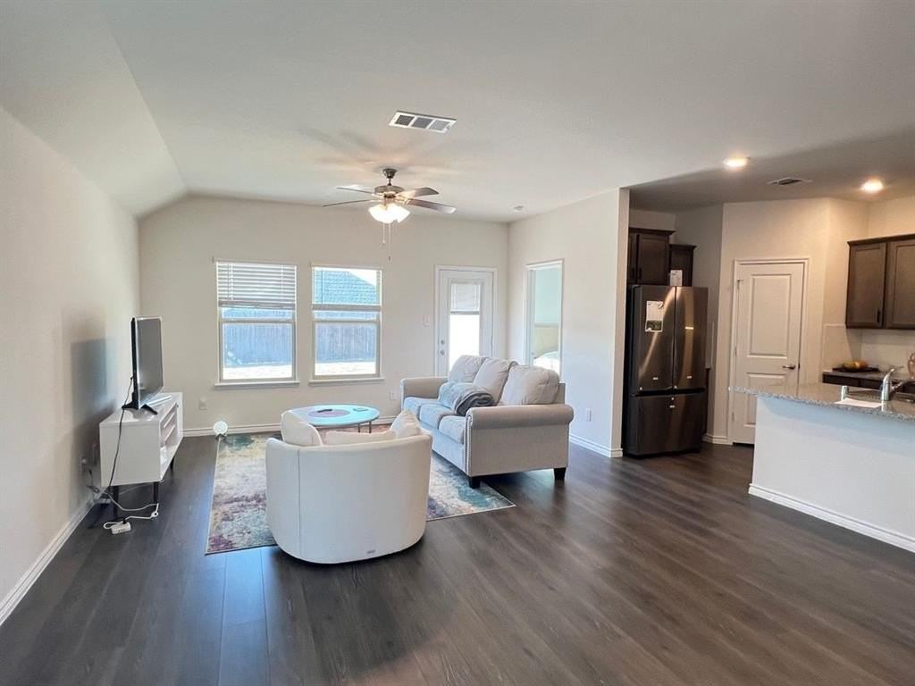 509 Calm Springs Dr - Photo 2 of 36