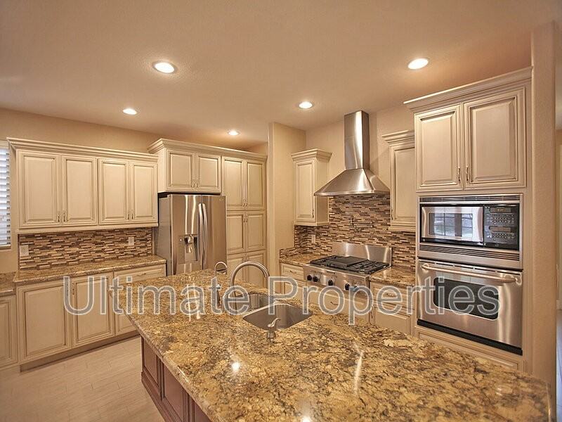 9229 W Yukon Dr - Photo 5 of 16