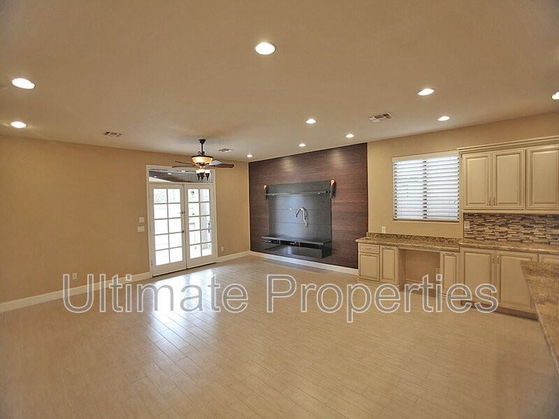 9229 W Yukon Dr - Photo 6 of 16