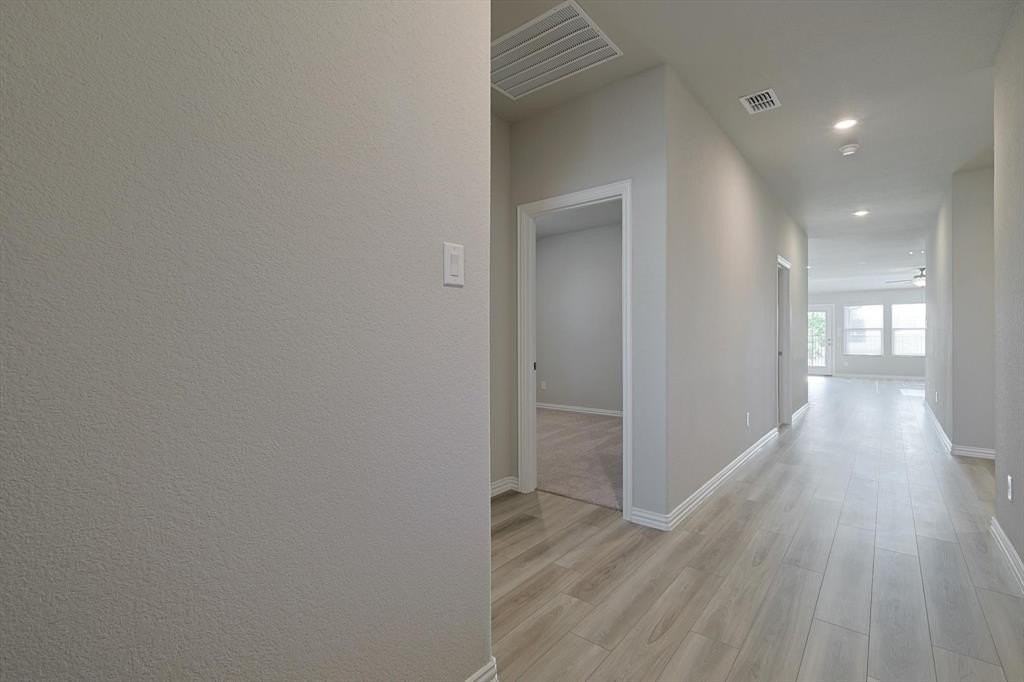 3305 Chasemoor Dr - Photo 4 of 22