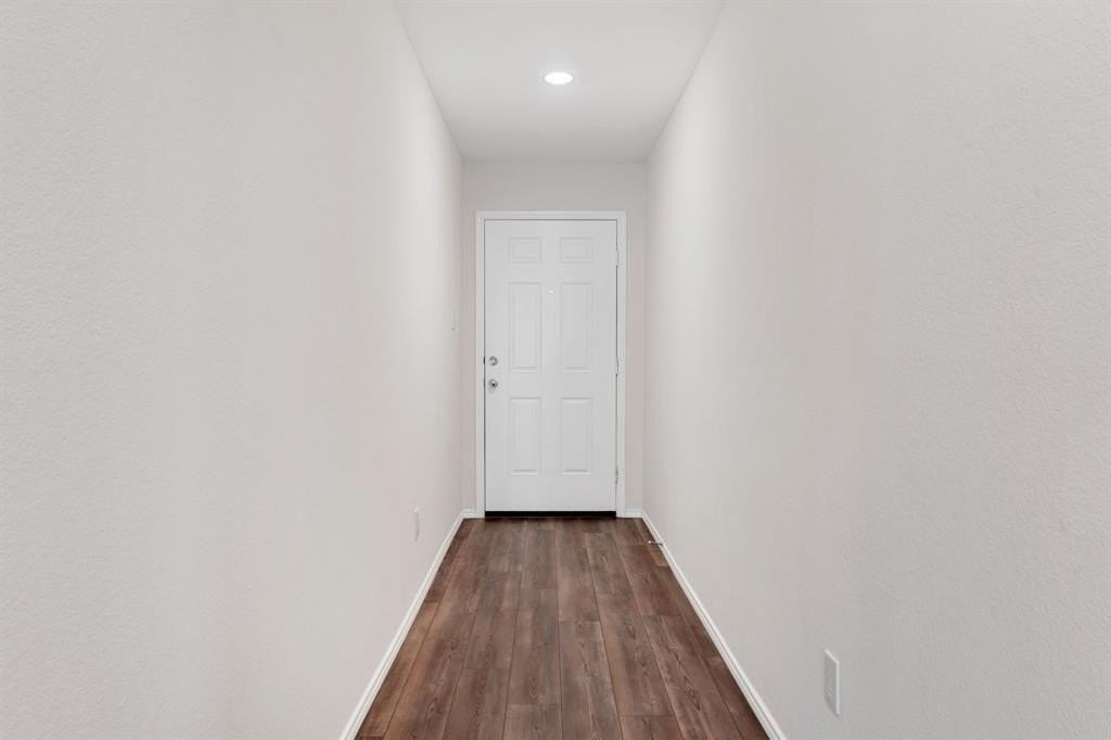 236 Anvil Dr - Photo 6 of 33