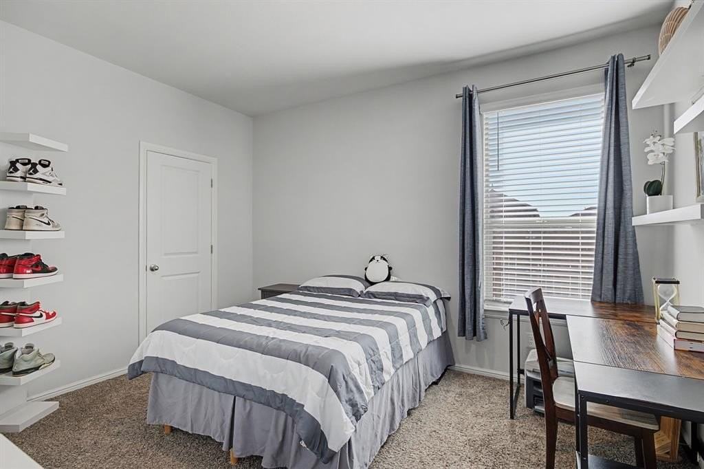 8913 Oil Barron Ave - Photo 7 of 35