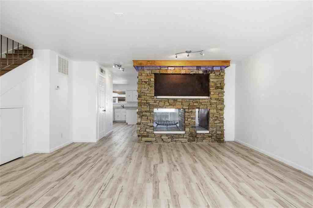 5810 Marina Dr #12 - Photo 3 of 30