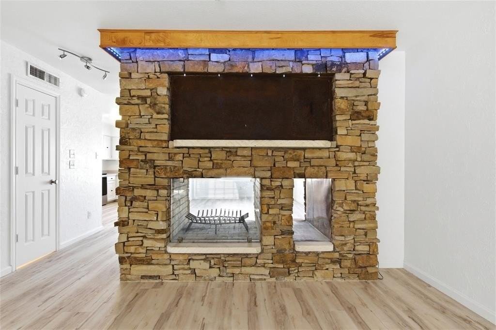 5810 Marina Dr #12 - Photo 7 of 30