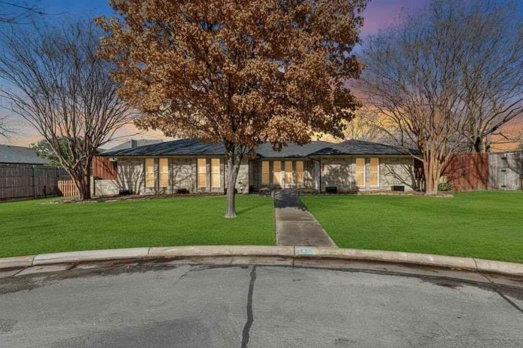 609 Lake Ridge Dr - Photo 2 of 29