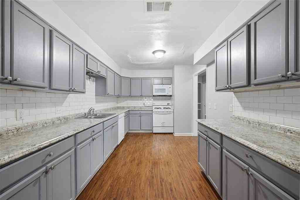 1810 Archer Dr - Photo 7 of 18