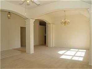 3132 Buena Vista Dr - Photo 2 of 11