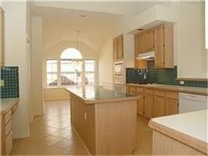 3132 Buena Vista Dr - Photo 5 of 11