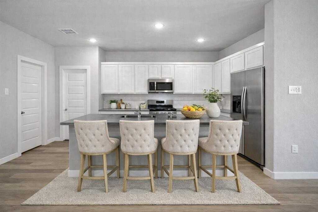 2203 Windsong Path - Photo 2 of 12