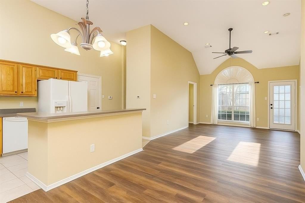 4149 1 Place Ln - Photo 5 of 21