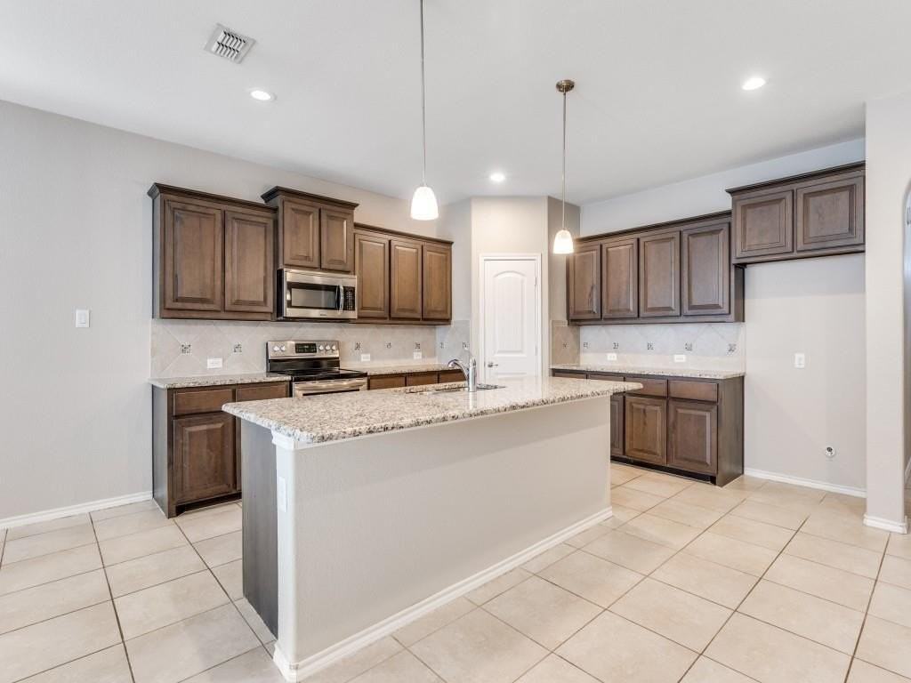 11332 Gold Canyon Dr - Photo 3 of 15