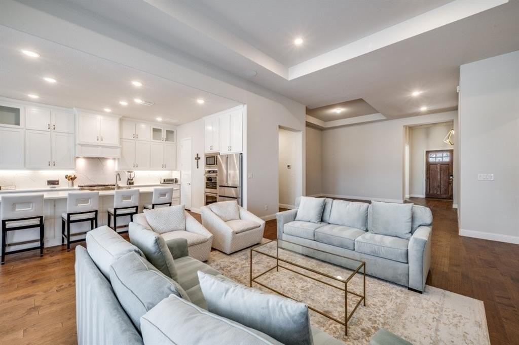 4080 Freeman Way - Photo 5 of 37