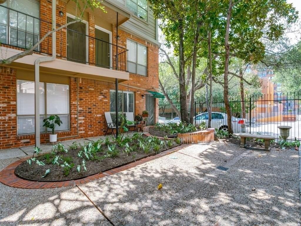 4525 Gilbert Ave #203 - Photo 2 of 4