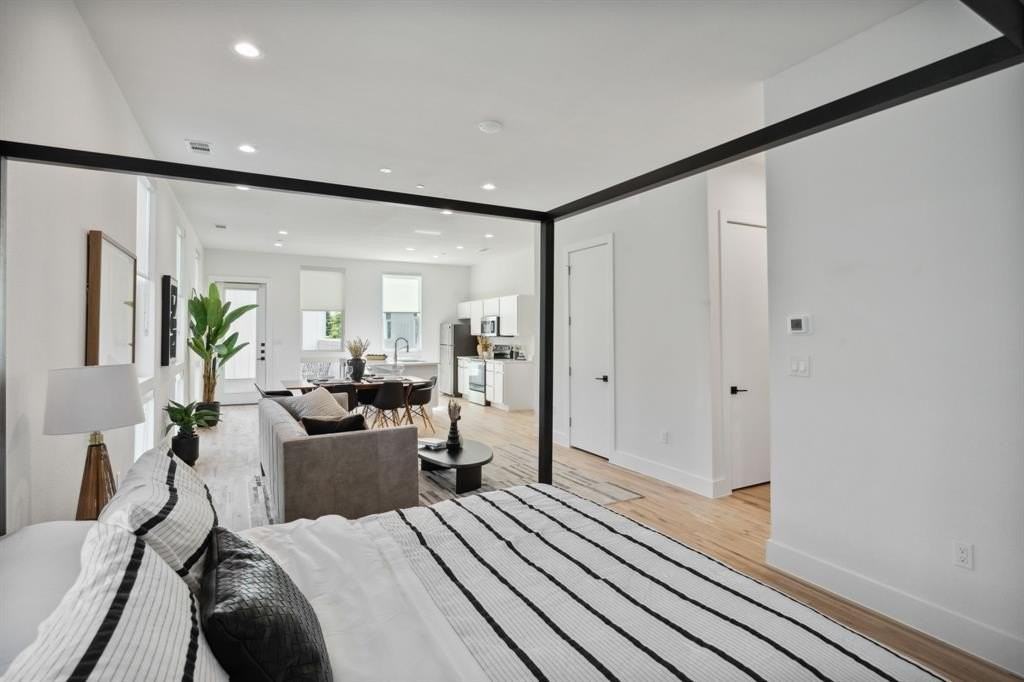 4907 Bryan St - Photo 3 of 21