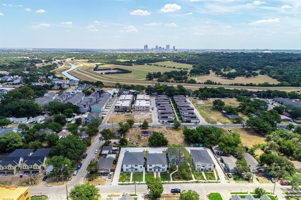 307 Athenia Dr - Photo 2 of 30