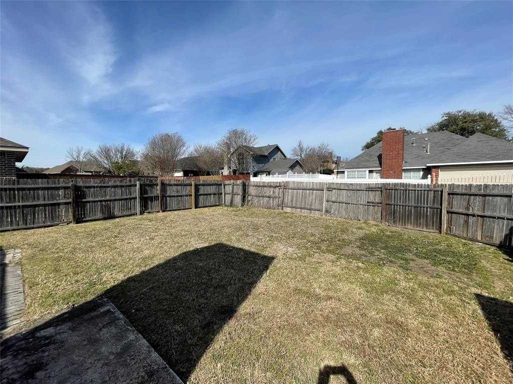 809 Windy Meadow Dr - Photo 4 of 16