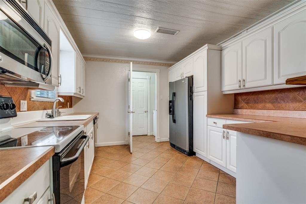 6421 Winifred Dr - Photo 6 of 12