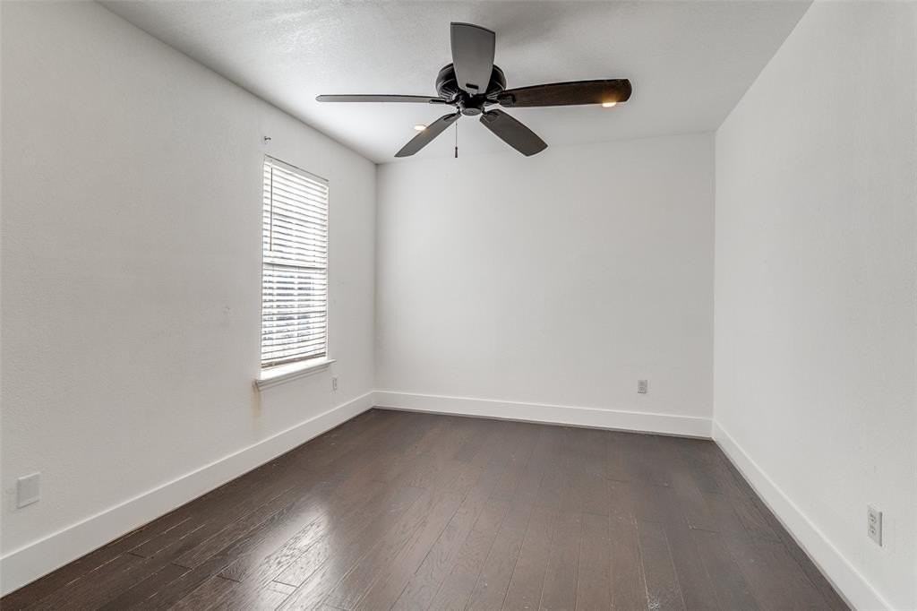 4618 San Jacinto St #A - Photo 7 of 12