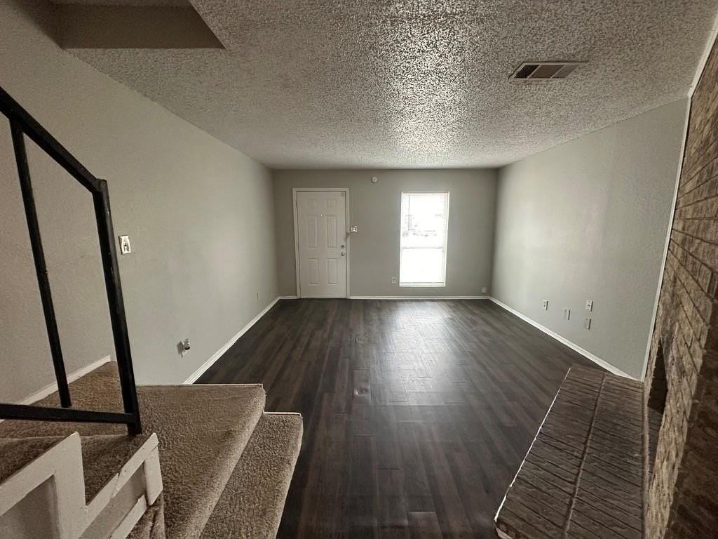 2188 Aspen Dr - Photo 4 of 22