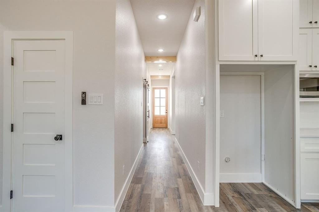 1406 Dorado Dr - Photo 3 of 40